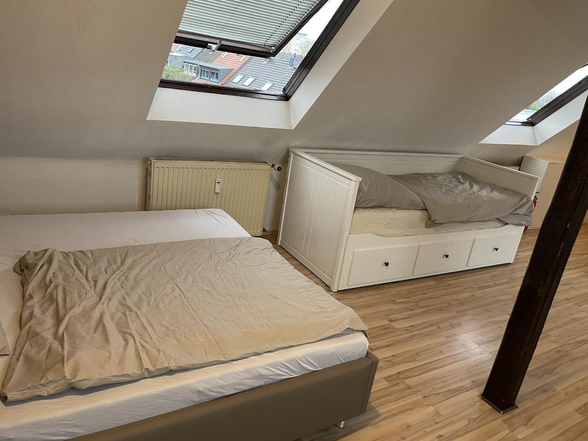 Einzel-Apartment Duesseldorf Oberkassel, Dusseldorf